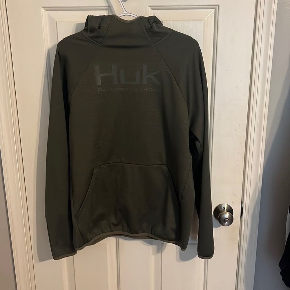 Huk gear men’s hoodie